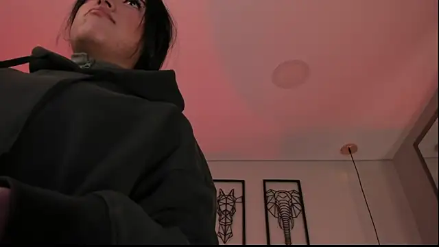 Rebeca jones online show from 10-01-25, 12:22