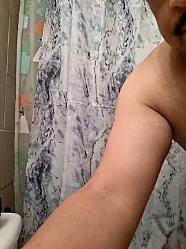 Snapshot of hungpenis210 chatting on 11-23-25, 09:47 hungpenis210 online show from 11-23-25, 09:47