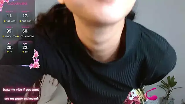 Snapshot of Nayade chatting on 09-14-25, 11:59 Nayade online show from 09-14-25, 11:59