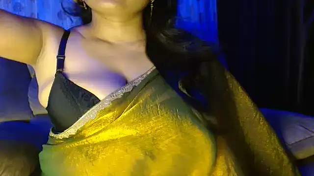 janifer001 online show from 10-19-25, 05:02