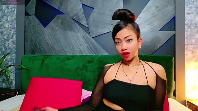 ElyaQuinn online show from 02-08-25, 10:07