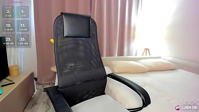 DannaEvan online show from 03-10-26, 04:06