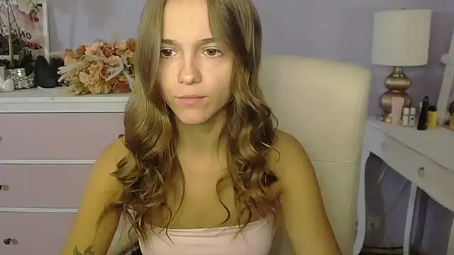 Snapshot of dirtyxEmily chatting on 11-15-25, 07:49 dirtyxEmily online show from 11-15-25, 07:49