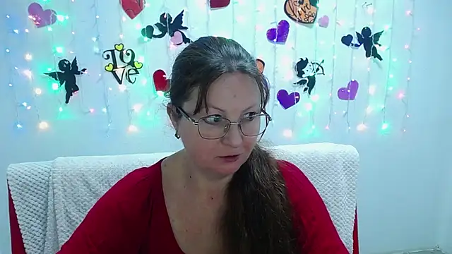 VanessaHotts online show from 01-30-25, 09:04