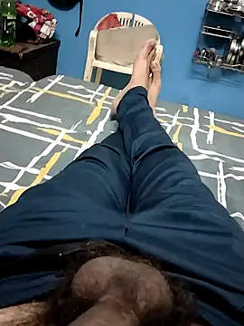 Sanny212 online show from 10-29-25, 05:10