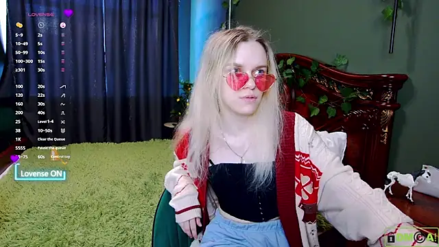 lady bellaa online show from 10-18-25, 07:09