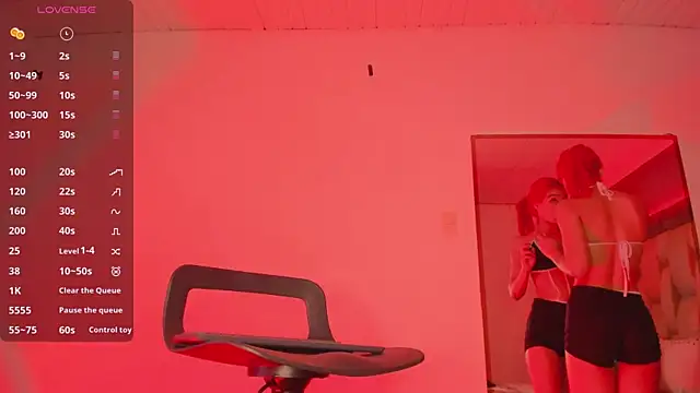 Emmily Savage online show from 01-14-25, 04:04