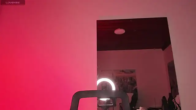 Emmily Savage online show from 01-31-25, 10:42