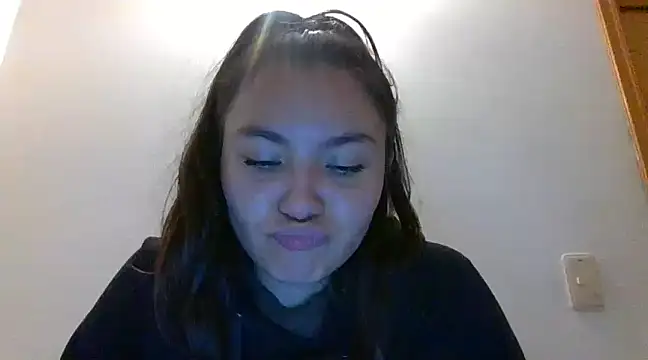 Snapshot of _andygirl chatting on 02-27-25, 06:18 andygirl online show from 02-27-25, 06:18
