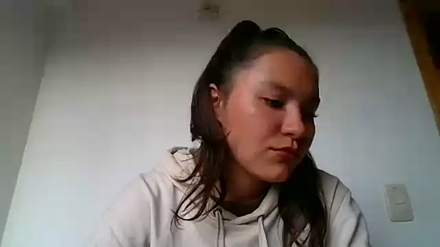 Snapshot of _andygirl chatting on 03-11-25, 09:37 andygirl online show from 03-11-25, 09:37