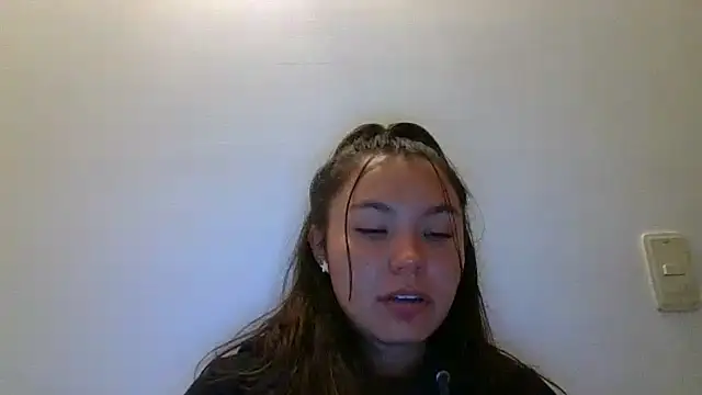 Snapshot of _andygirl chatting on 03-13-25, 03:33 andygirl online show from 03-13-25, 03:33