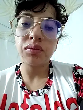 Piafisher1 online show from 03-17-25, 09:55