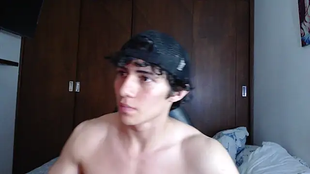 aresholland online show from 02-14-25, 03:54