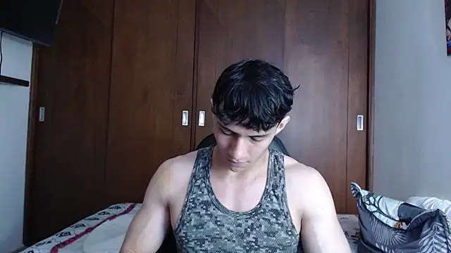 aresholland online show from 03-06-25, 07:32