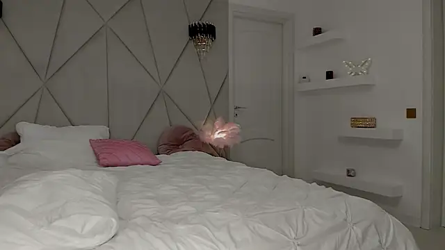 Snapshot of SeductiveButterfly chatting on 01-16-25, 03:34 SeductiveButterfly online show from 01-16-25, 03:34