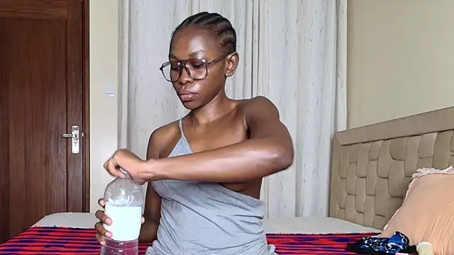 queen heather online show from 11-25-25, 11:49