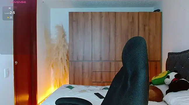 Snapshot of mathew_vidal1 chatting on 12-05-24, 05:59 mathew vidal1 online show from 12-05-24, 05:59