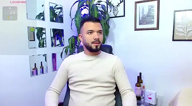 Snapshot of mathew_vidal1 chatting on 03-11-25, 03:26 mathew vidal1 online show from 03-11-25, 03:26