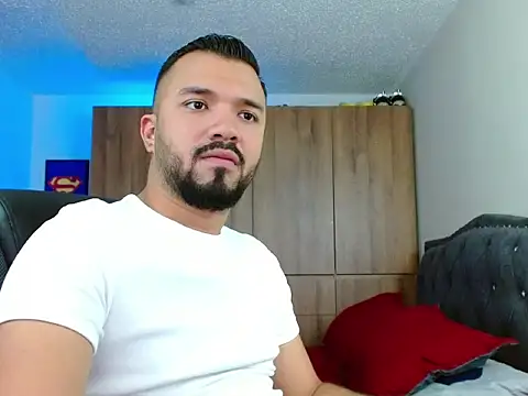 Snapshot of mathew_vidal1 chatting on 11-29-25, 02:25 mathew vidal1 online show from 11-29-25, 02:25