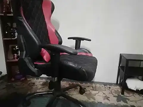 Snapshot of XnastyD chatting on 03-12-25, 12:31 XnastyD online show from 03-12-25, 12:31