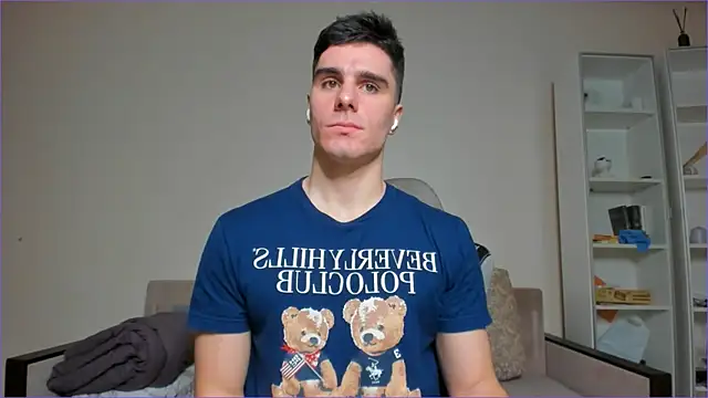 Snapshot of sam_huston chatting on 03-05-25, 02:14 sam huston online show from 03-05-25, 02:14