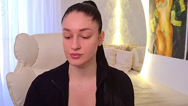 Snapshot of moniqque chatting on 05-03-26, 10:10 moniqque online show from 05-03-26, 10:10