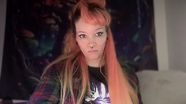 Snapshot of FRRANNKIE chatting on 01-12-26, 12:54 FRRANNKIE online show from 01-12-26, 12:54