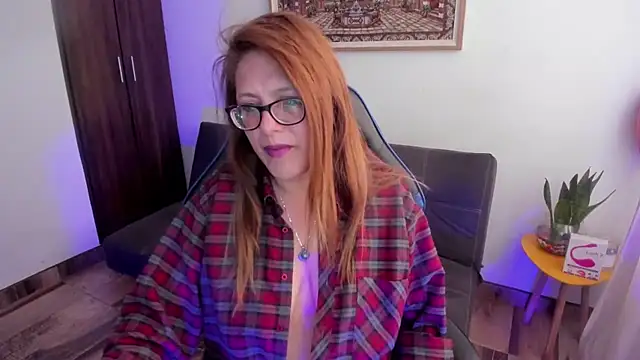 Ivette Shaira online show from 09-29-25, 12:10