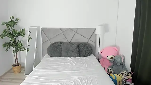 BlueEyesLexy online show from 06-13-26, 05:05