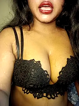 Hotlisa online show from 11-19-25, 04:01