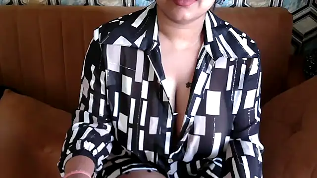 shivi moto online show from 03-05-25, 06:23