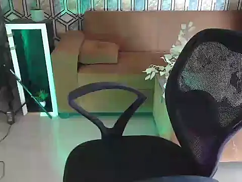 shivi moto online show from 09-29-25, 05:12