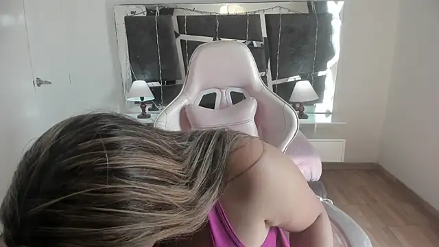 Snapshot of victoria_rosse520 chatting on 03-15-25, 07:48 victoria rosse520 online show from 03-15-25, 07:48