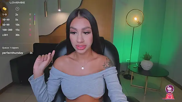 DannaCruz online show from 02-08-25, 01:44