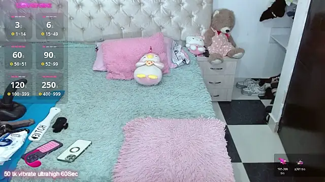 Snapshot of sara_will4u chatting on 10-19-25, 08:20 sara will4u online show from 10-19-25, 08:20