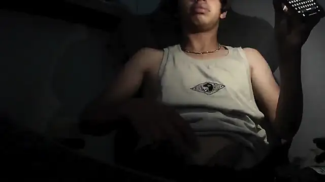 adri uwu online show from 10-04-25, 01:03