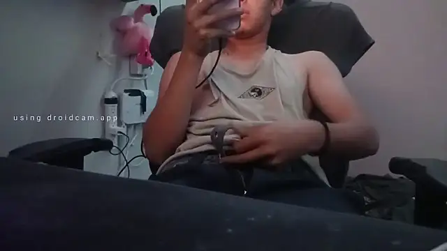 adri uwu online show from 11-29-25, 02:36