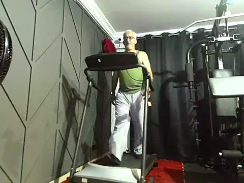 cenizo10124 online show from 11-02-25, 02:58