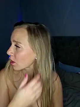 SkyelarSommer online show from 01-28-25, 07:53