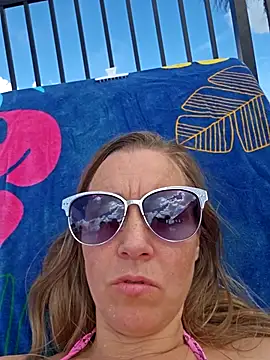 SkyelarSommer online show from 03-12-26, 04:57