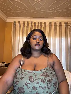 Snapshot of KnockoutBestie chatting on 02-26-26, 04:39 KnockoutBestie online show from 02-26-26, 04:39