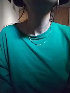 LissaThompsom online show from 12-22-25, 12:24