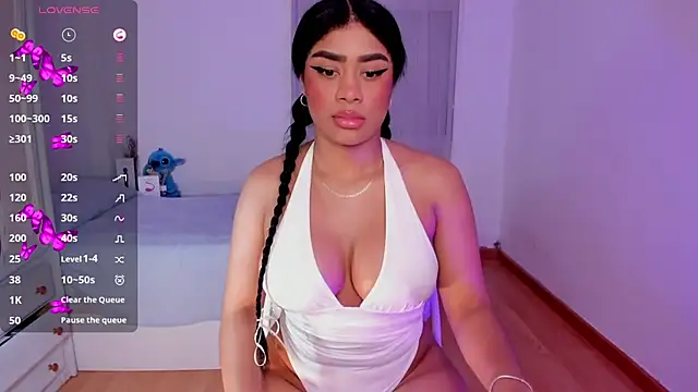 Snapshot of briana_walker chatting on 03-21-25, 06:07 briana walker online show from 03-21-25, 06:07