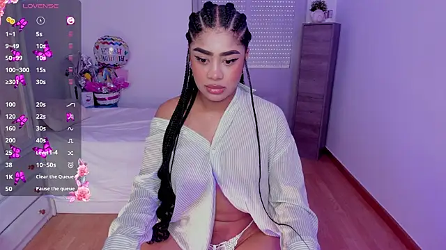 Snapshot of briana_walker chatting on 09-17-25, 09:55 briana walker online show from 09-17-25, 09:55