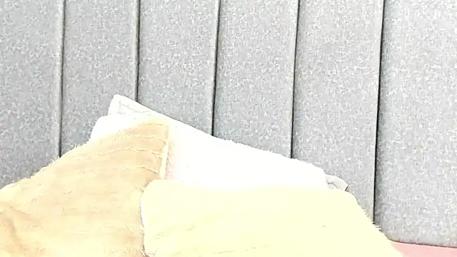 samantha stan online show from 11-19-25, 01:11