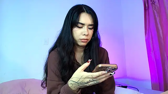 AmyOlimpo online show from 04-22-26, 11:17