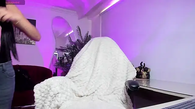 NebetColin online show from 10-08-25, 07:11