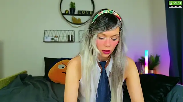 Kittychatte online show from 12-12-24, 08:43