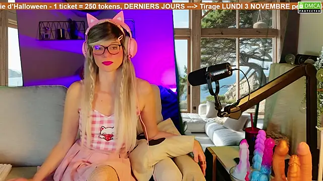 Kittychatte online show from 11-02-25, 11:01