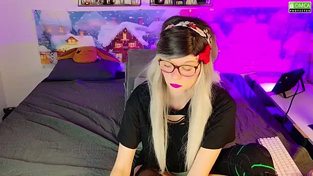 Kittychatte online show from 01-13-26, 09:09